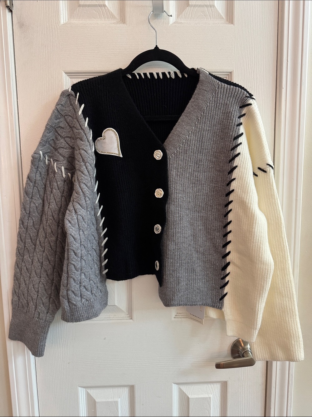 COMMENSE Patchwork Cardigan Sweater w/ Heart Patch Size Medium NWT